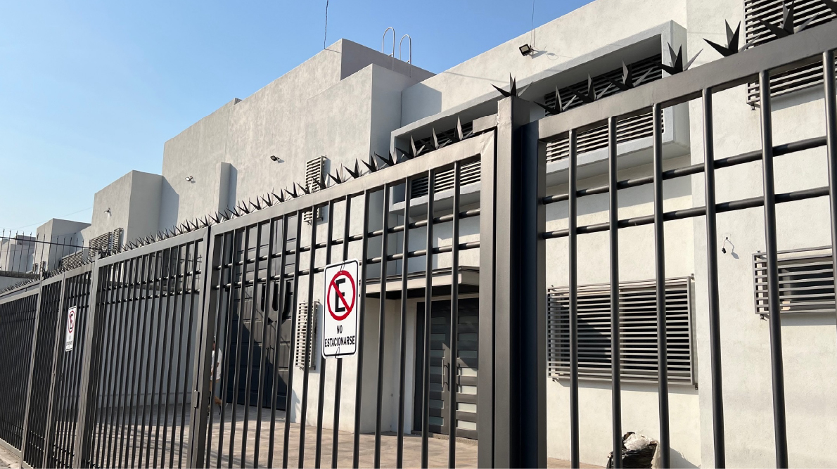 世界をつなぐ、成長を共に